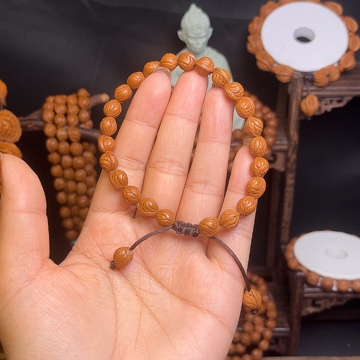 铠***阳桃核手串小龙纹手串