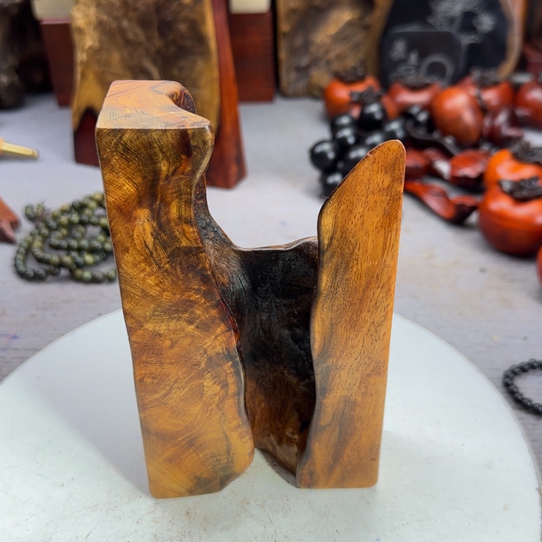 大果紫檀（缅甸花梨）忠*