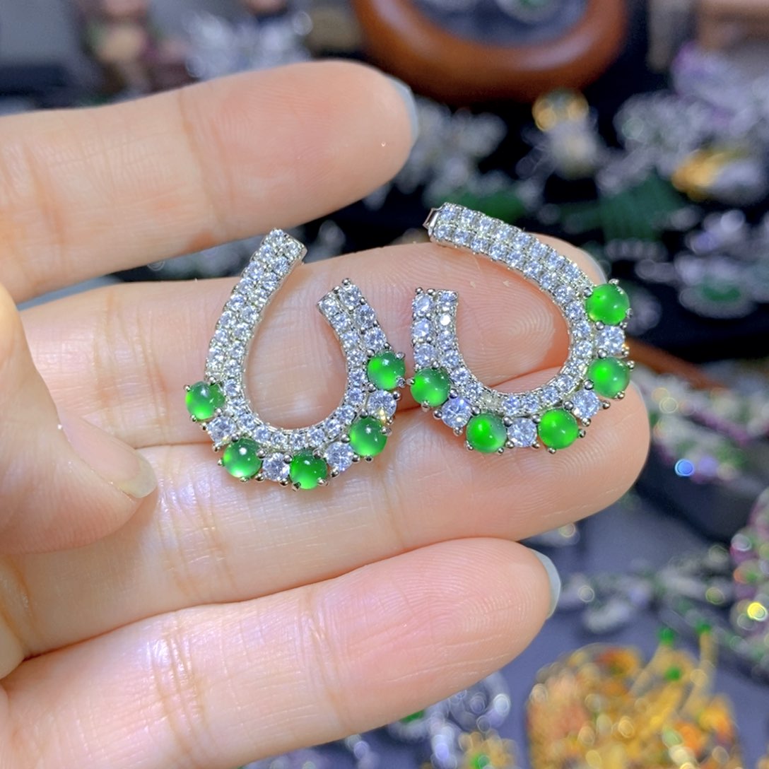 翡翠颈饰银S925镶嵌天然翡翠