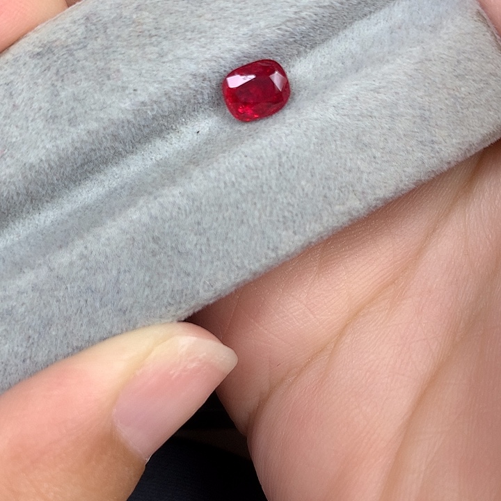 裸石尖晶石1ct绝地武士尖晶石吉尔德