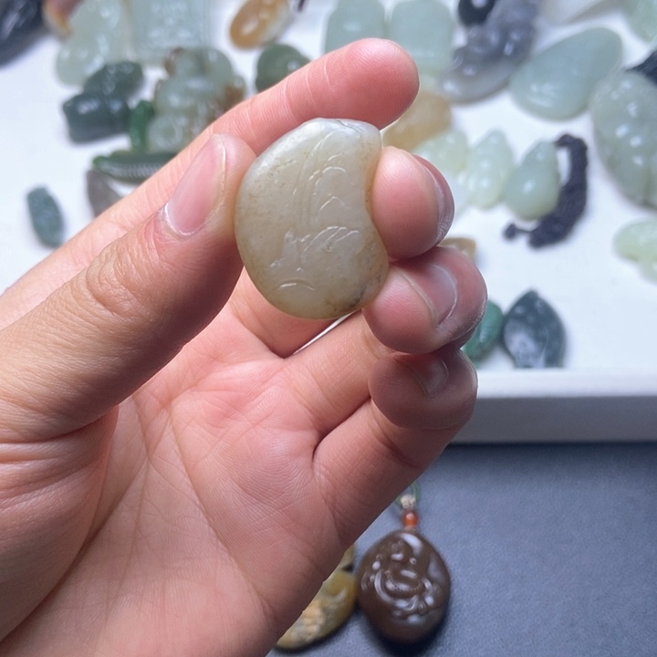 和田玉挂件未镶嵌