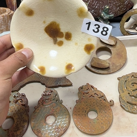 瓷片山**逢瓷器制作过程是根据