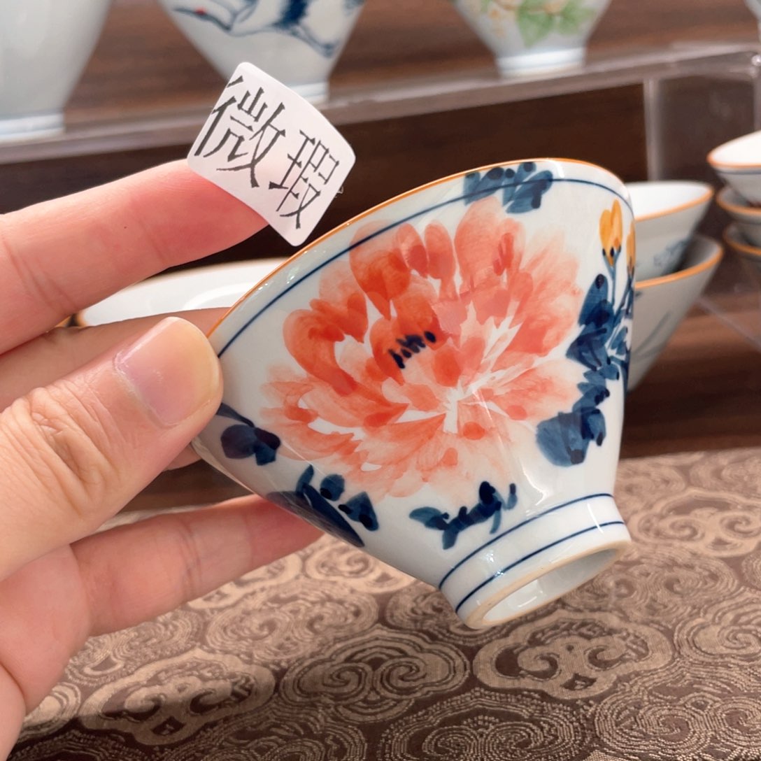 釉下手绘茶具微瑕