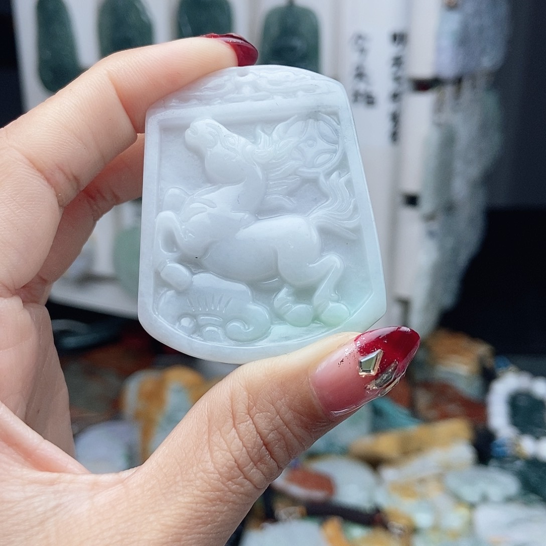 翡翠颈饰14K金镶嵌翡翠