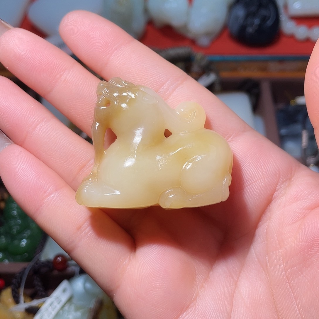 未镶嵌和田玉挂件