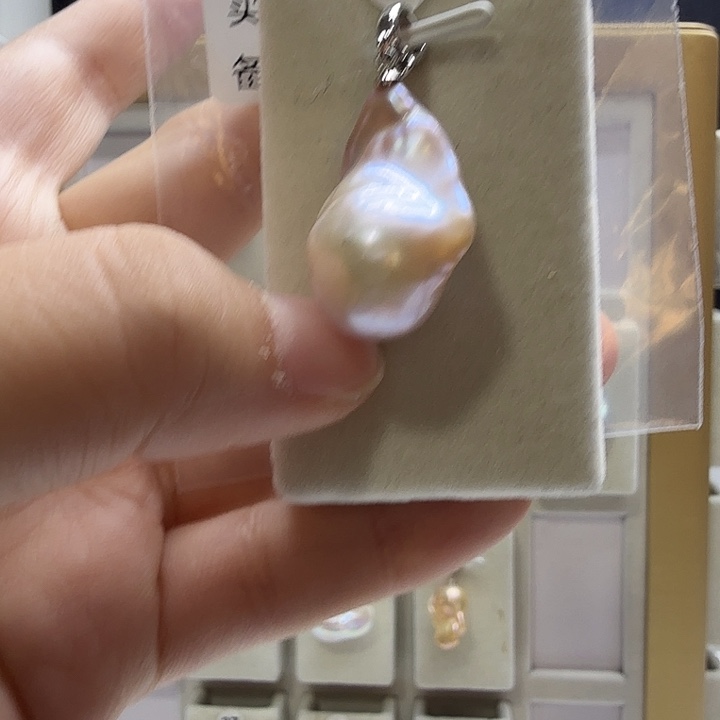 合成立方氧化锆合金