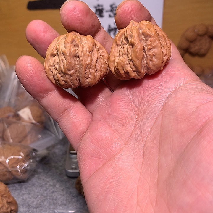 把件文玩核桃蛤蟆头微修清洁打底