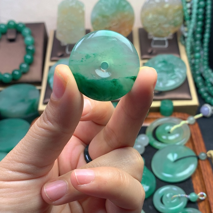 未镶嵌石英质玉珠宝半成品