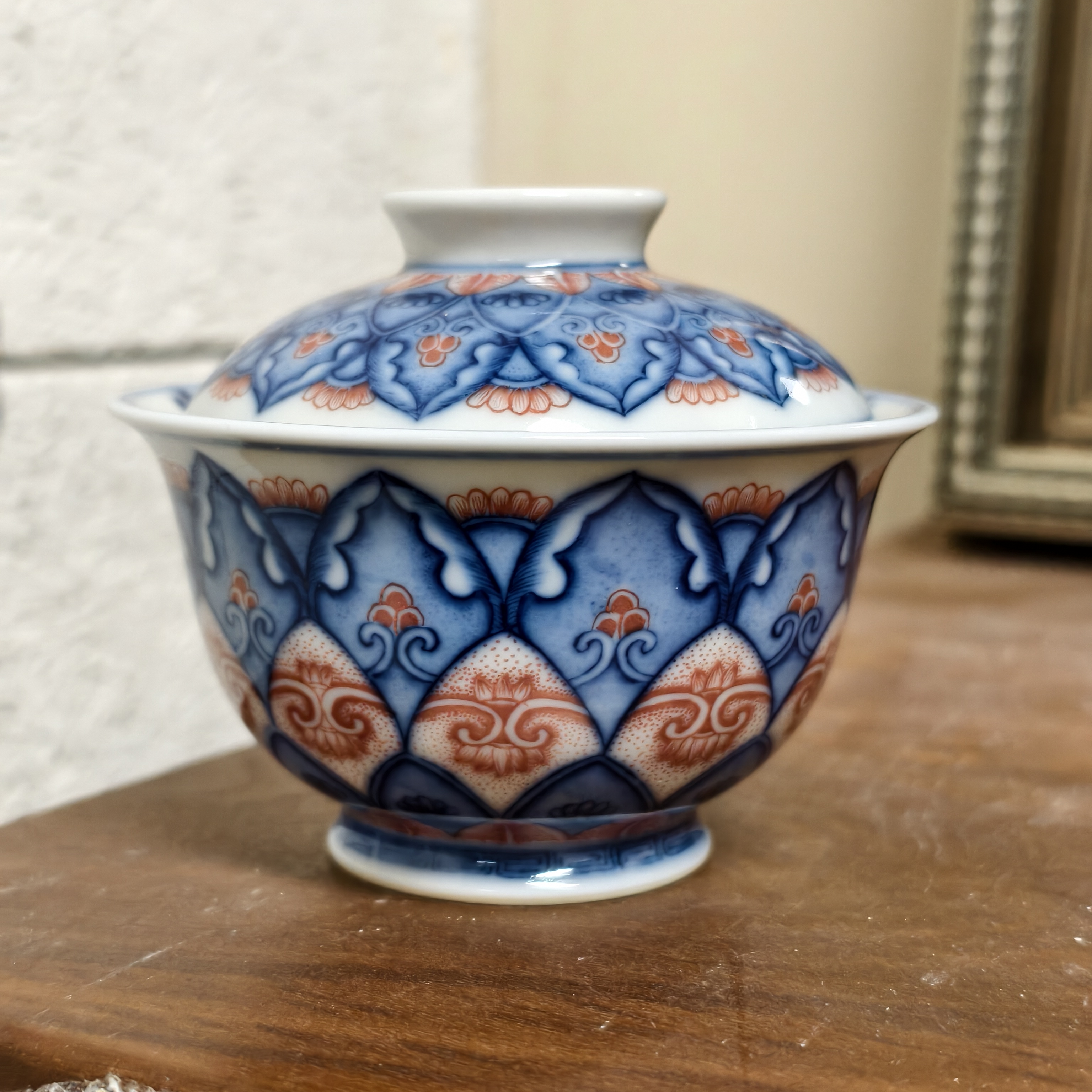 【栗子严选】陶青醉青花釉下红高脚炉式宝相纹盖碗tqz120