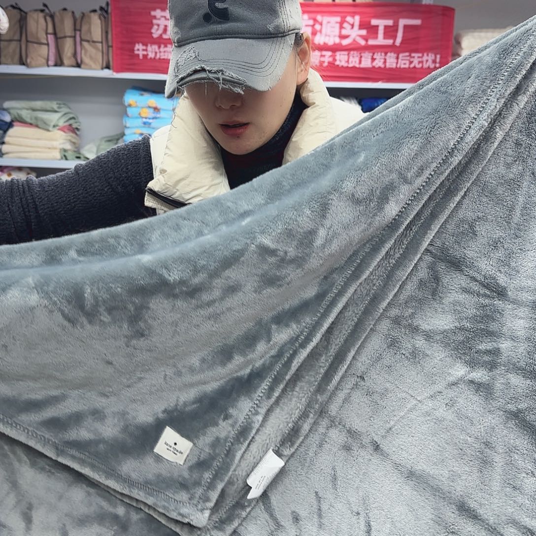 羊驼毛167.228老美巨厚云毯，灰色不带包装发