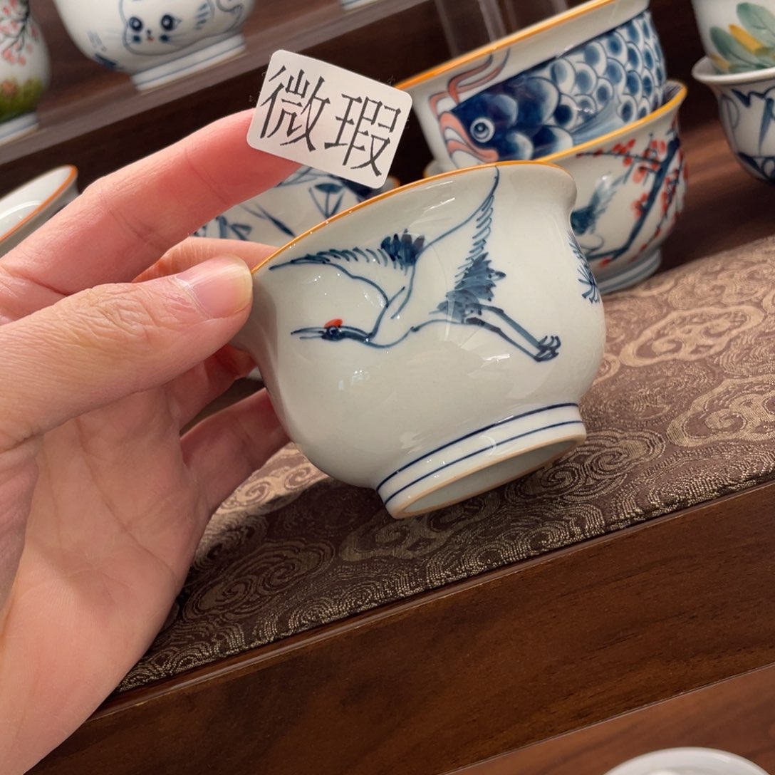 釉下手绘茶具微瑕