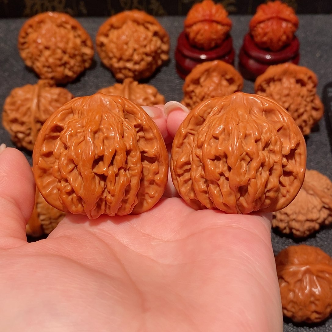 文玩核桃把件堂虎