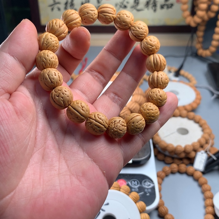阿***g吊坠桃核新品盘锦肌肉13