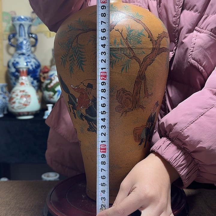 摆件                
