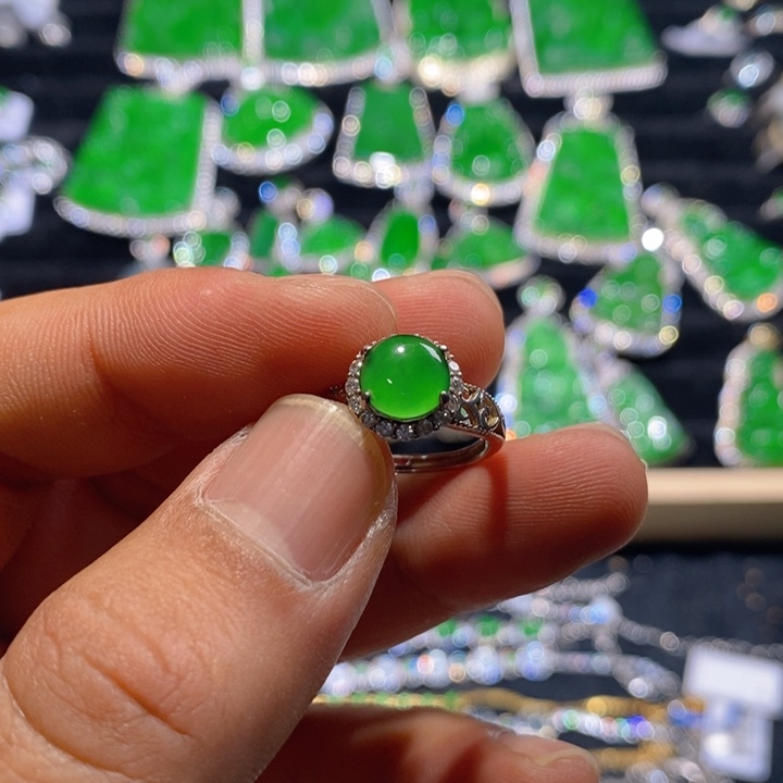 翡翠戒指银S925镶嵌天然A货翡翠