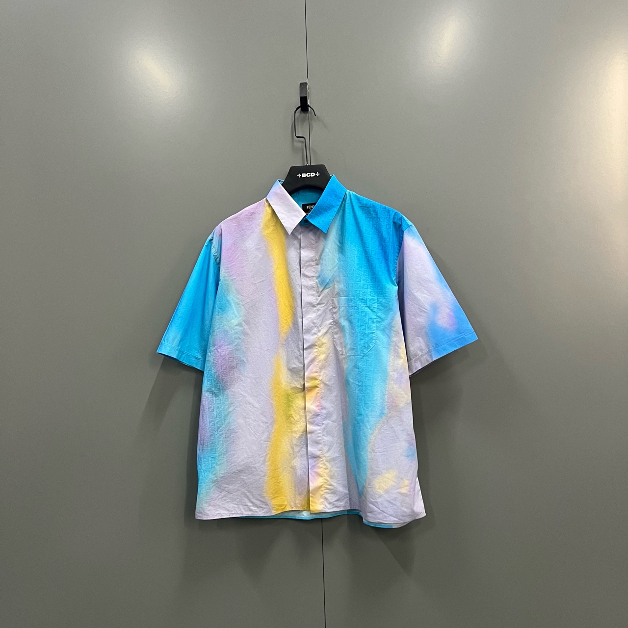 (bb)115 FENDI 芬迪 抽象渐变印花短袖衬衫 41码/98新/400004