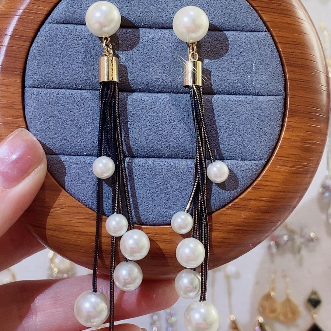 银S925镶嵌淡水珍珠耳饰