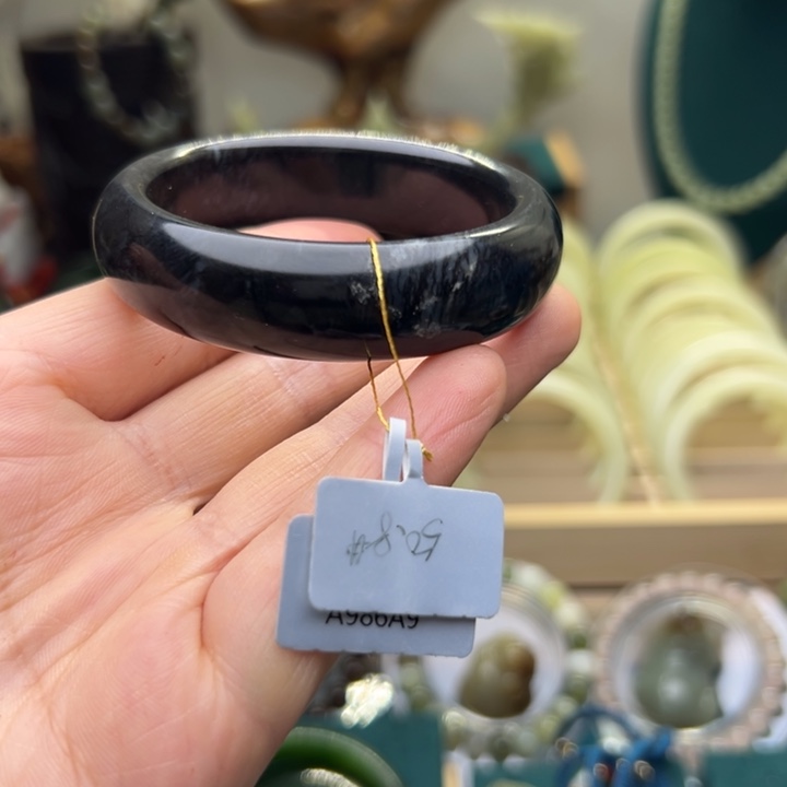 和田玉手镯未镶嵌50.8圈围8250