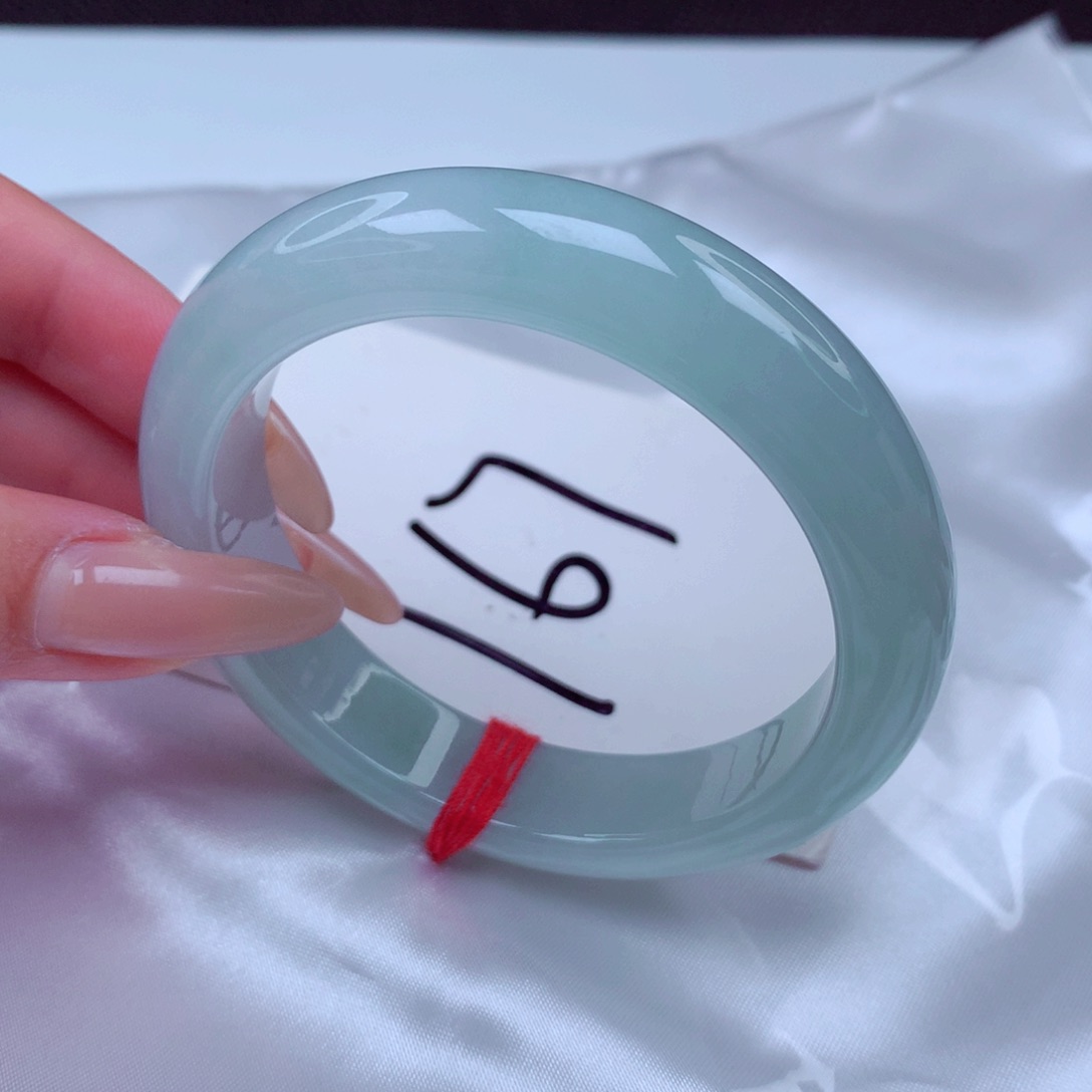 翡翠手镯未镶嵌翡翠53