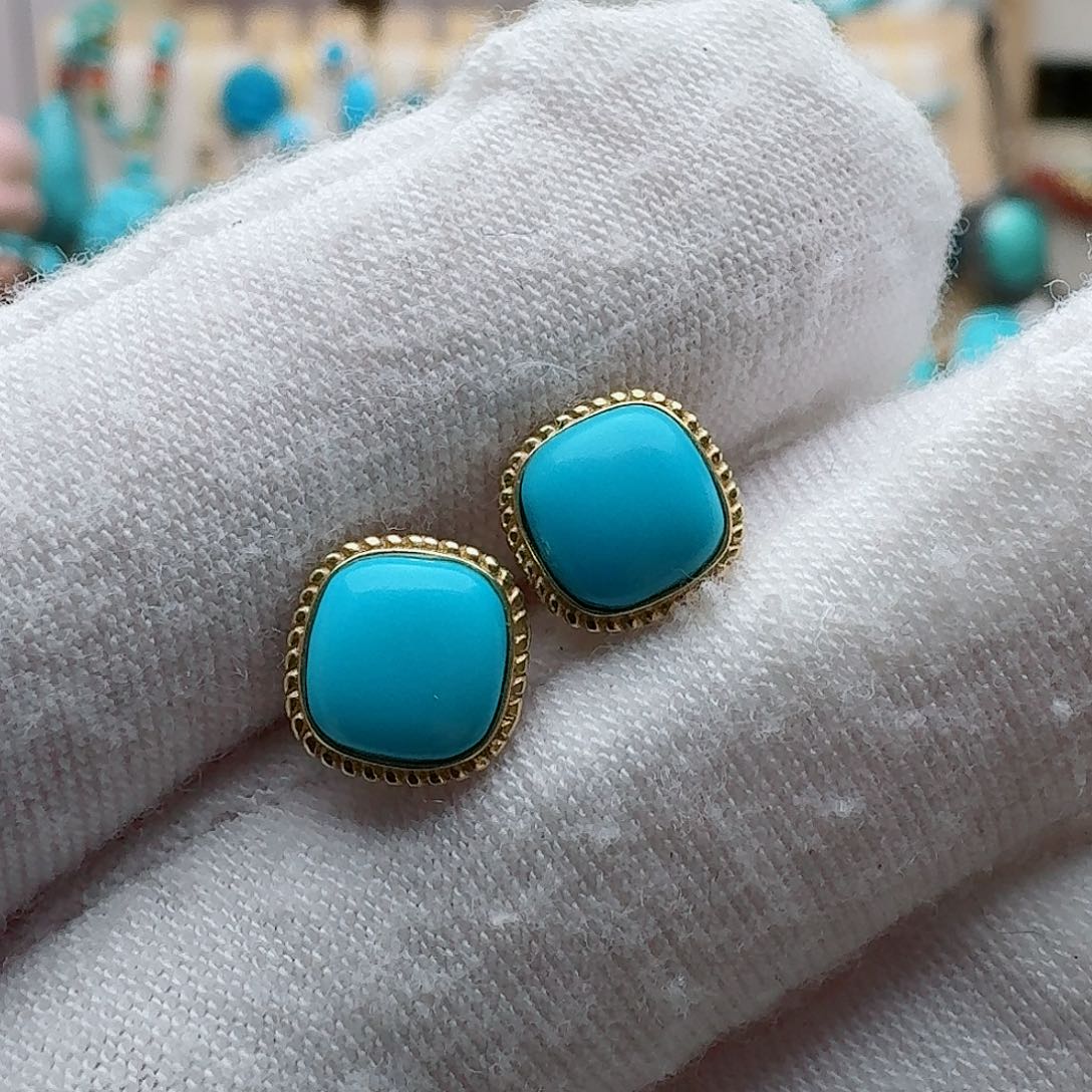 绿松石珠宝奇石18K金镶嵌