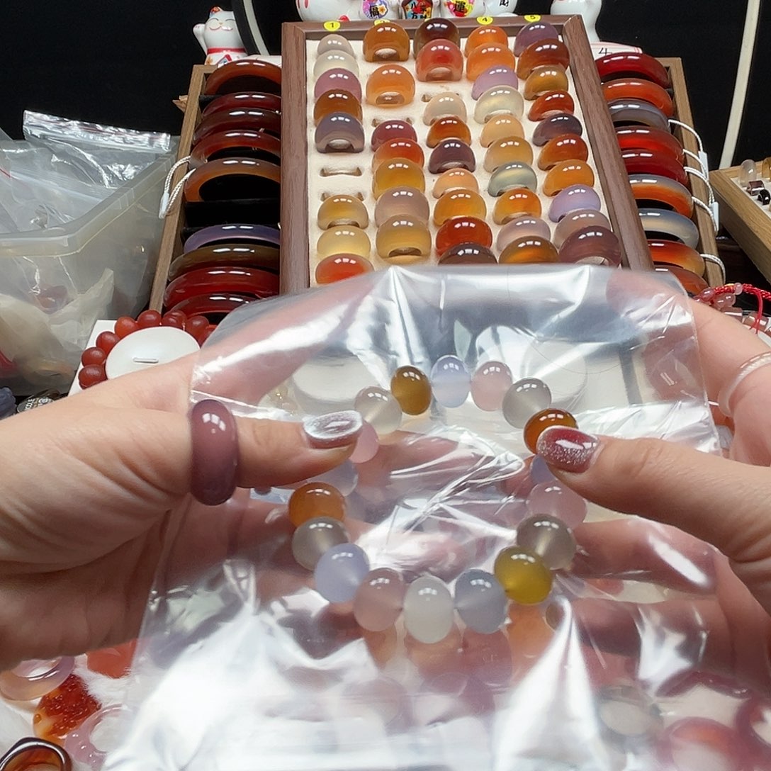 哈***哈玛瑙/玉髓未镶嵌戒指