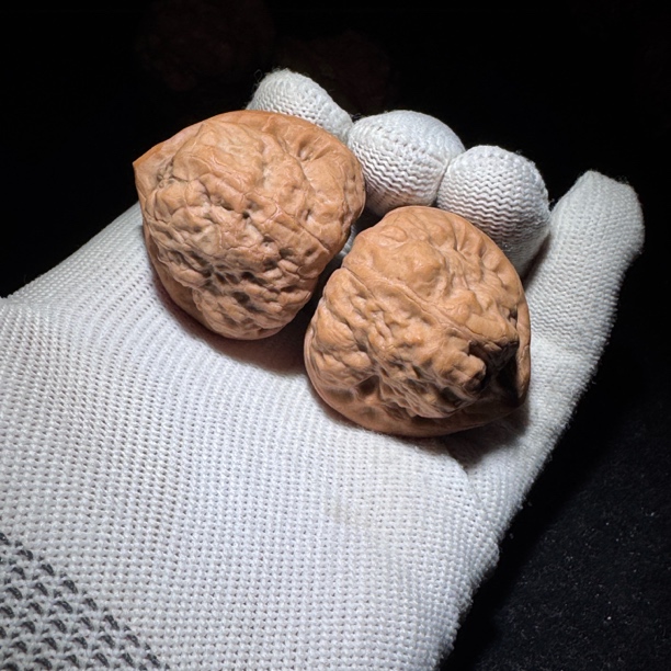 521货头三角桩边肚同尺古蟾蛤蟆头文玩核桃尺寸:边36肚36高34