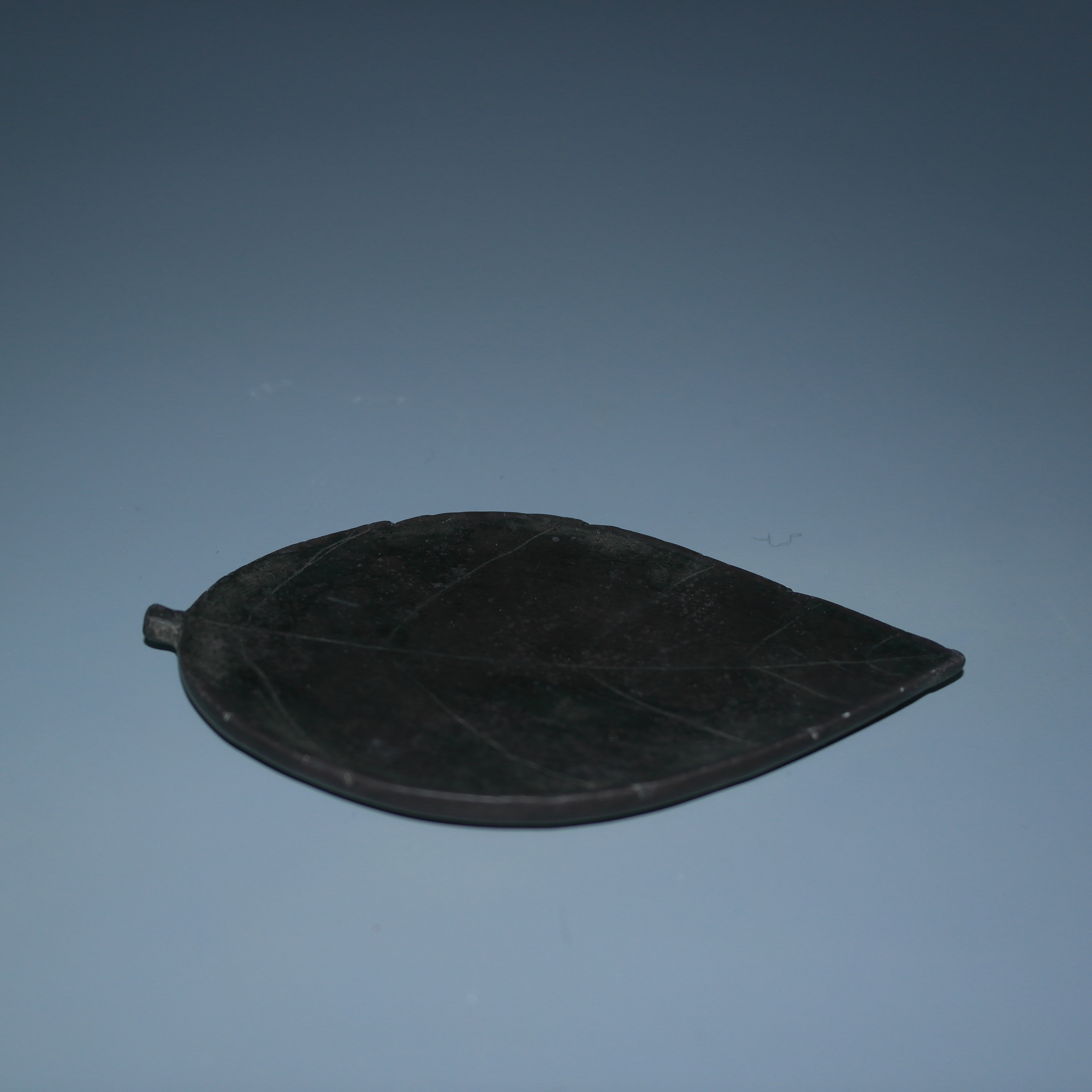 LOT30 树叶形砚台 