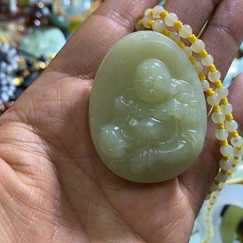 和田玉颈饰未镶嵌