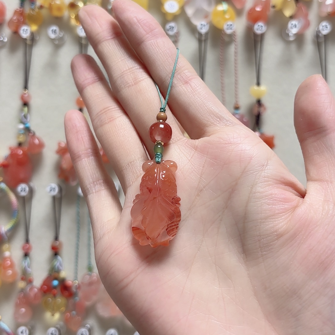 拾***柒南红玛瑙未镶嵌吊坠(赠链)