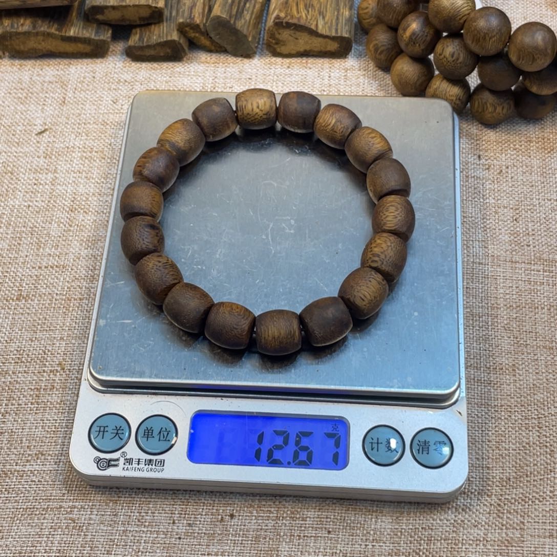 浩***Y沉香沉香碎屑卡1.2规格单圈鼓珠12克+