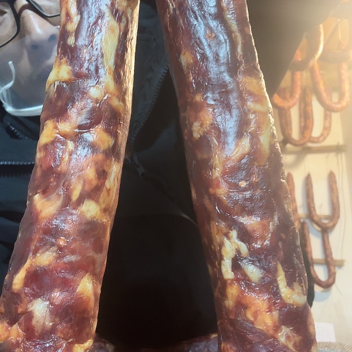 小***庄云南土猪肉猪自然风干肉肠