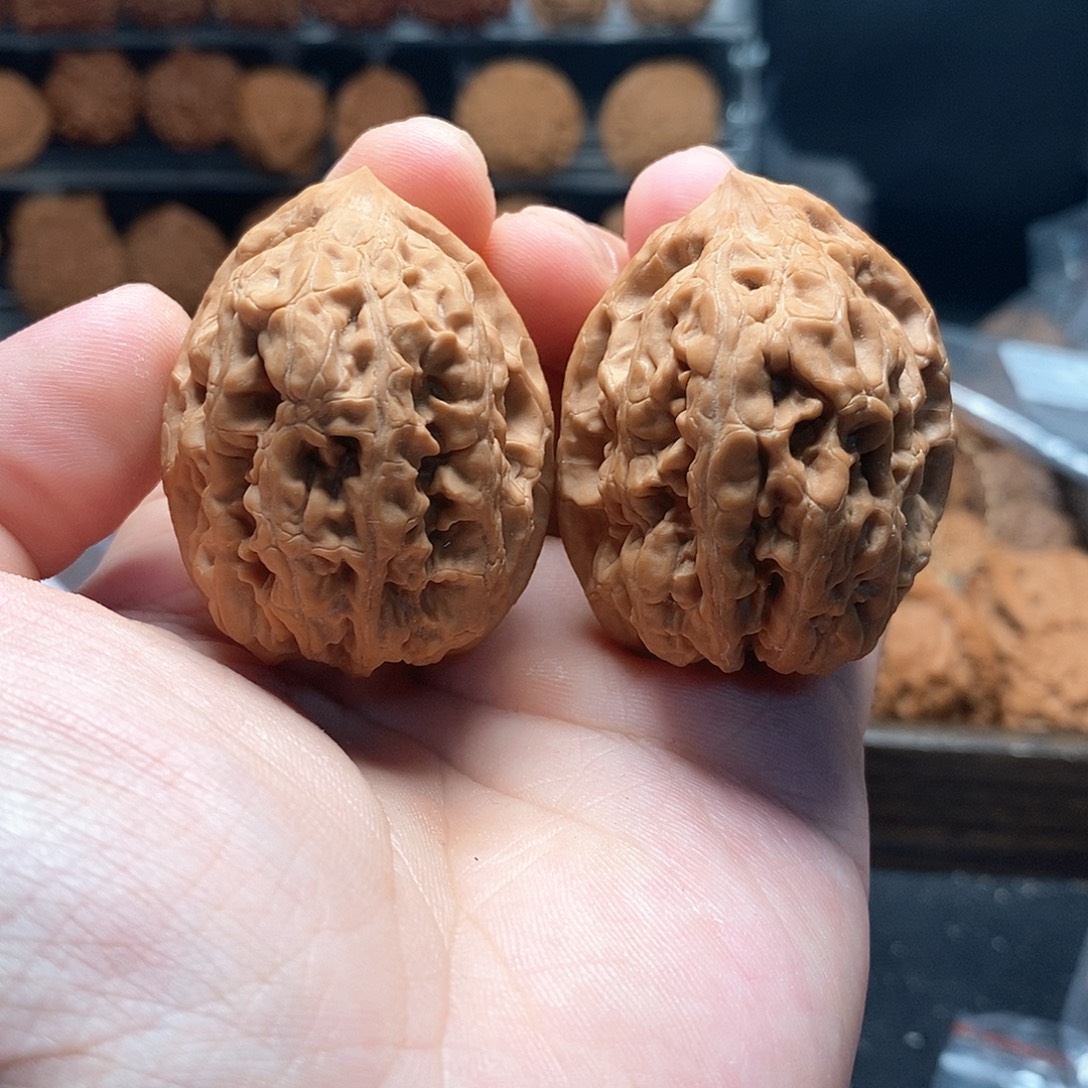 1文玩核桃平谷火苗42-382