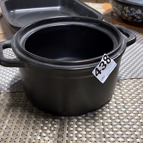 微瑕，明火，口径21高度10边缘有气泡，438