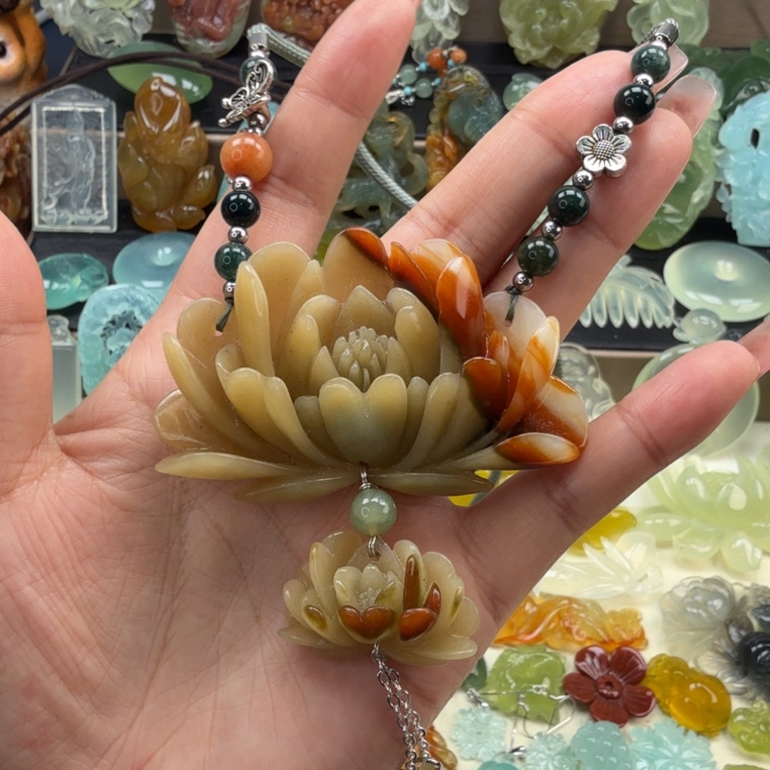 ****o蛇纹石玉未镶嵌颈饰岫玉