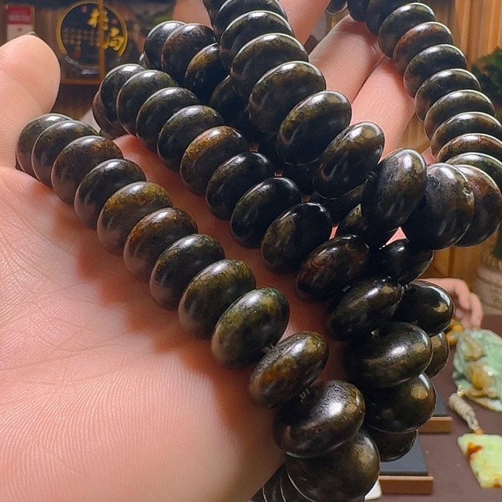 和田玉手串未镶嵌