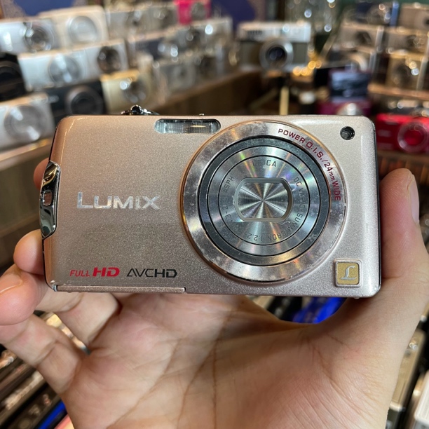 8新 Panasonic/松下 FX700日英文 1400w像素5倍变焦 配件齐全