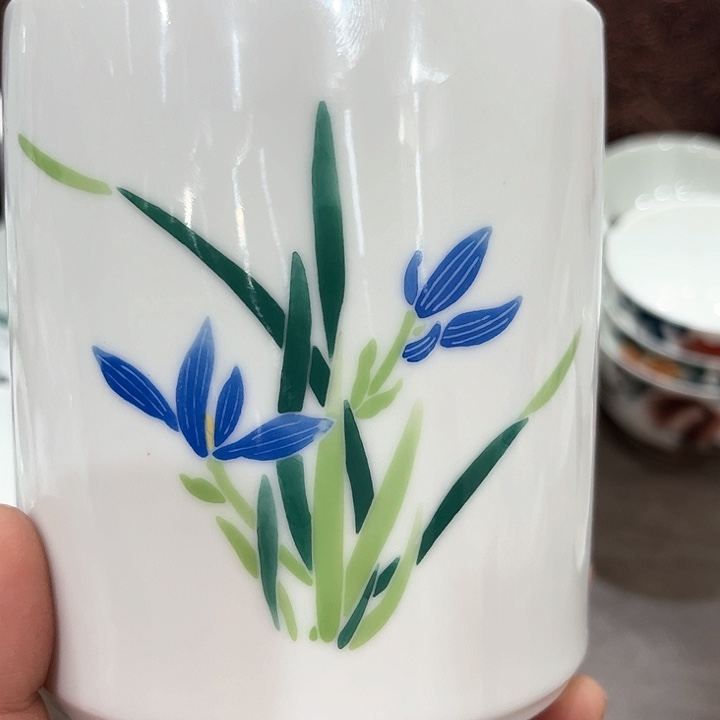 釉下五彩瓷的制作工艺