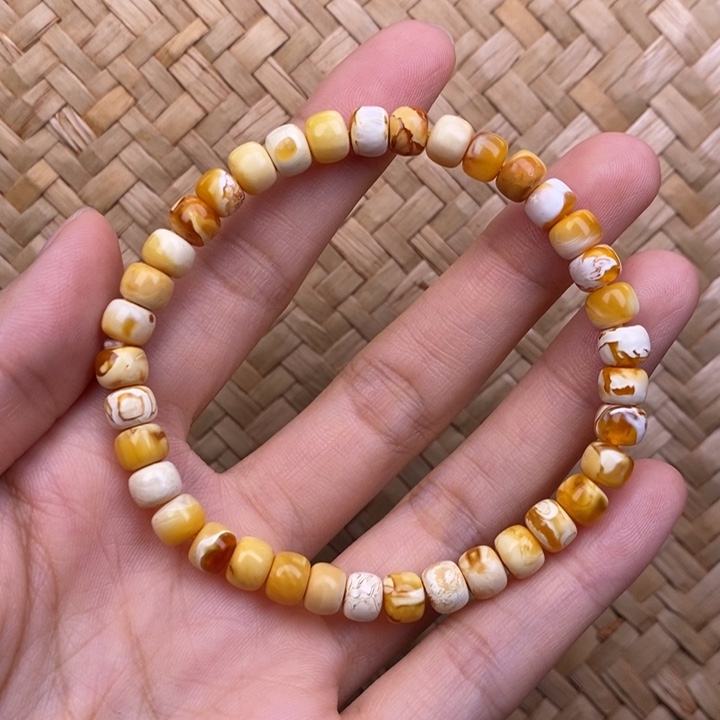 琥珀未镶嵌裸石蜜蜡M