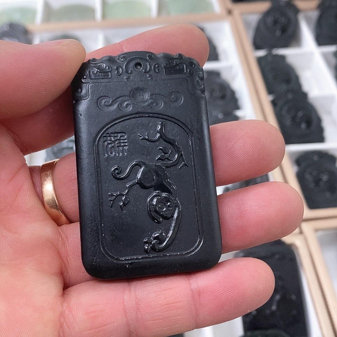 和田玉吊坠(不含链)未镶嵌