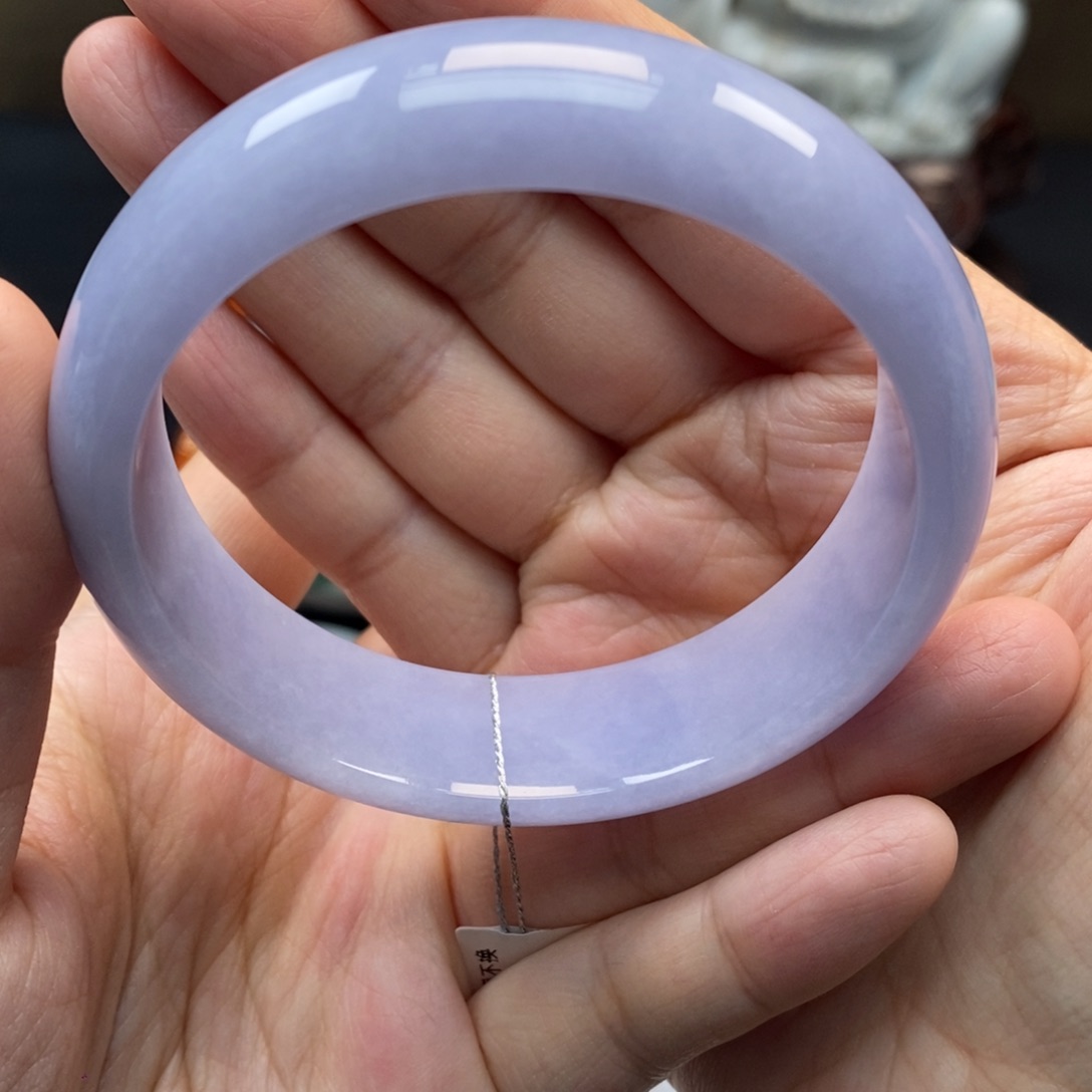 翡翠手镯未镶嵌踏**鸿天然