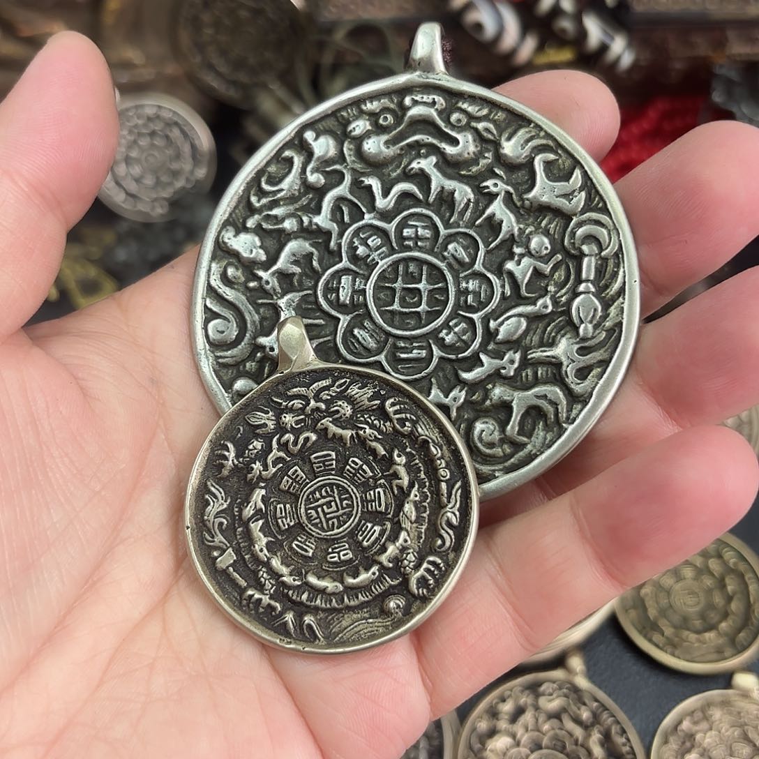 魔**使祝愿老板一路发发发发