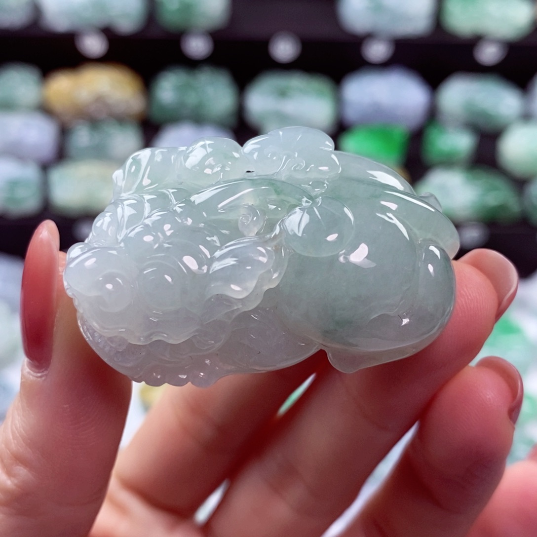 翡翠颈饰未镶嵌天然