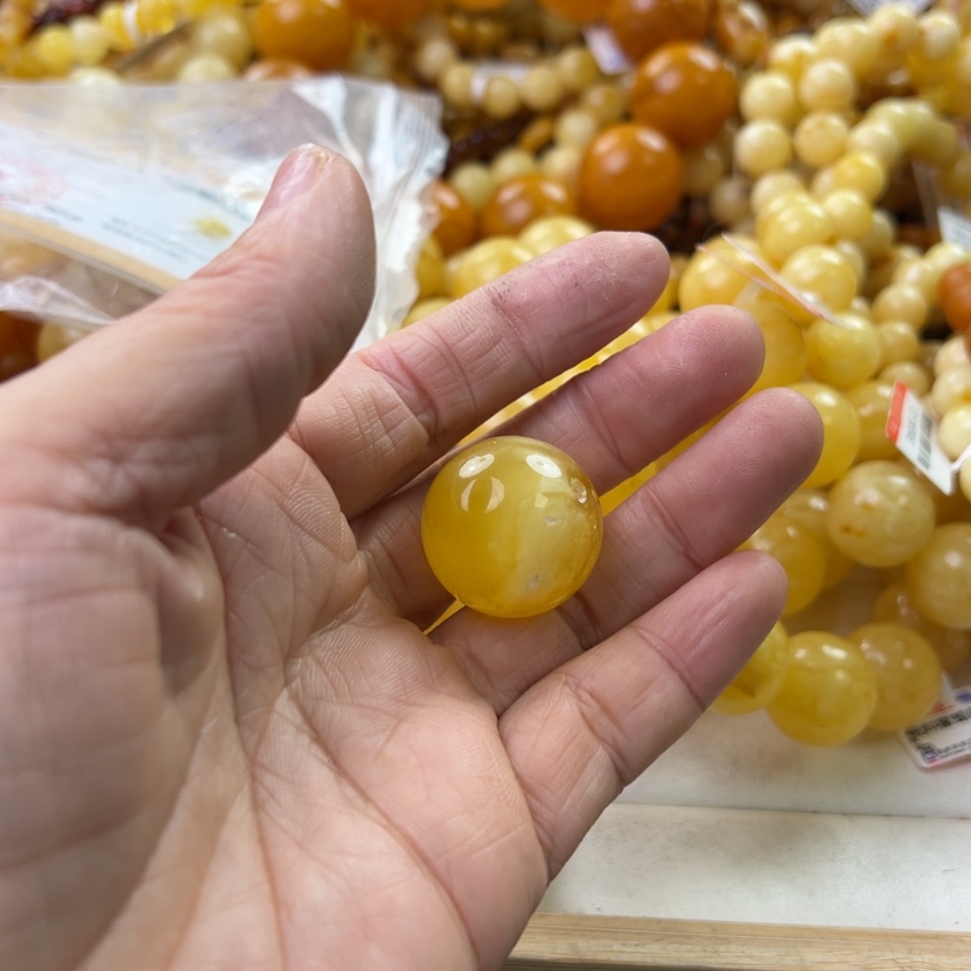 琥珀珠宝奇石未镶嵌