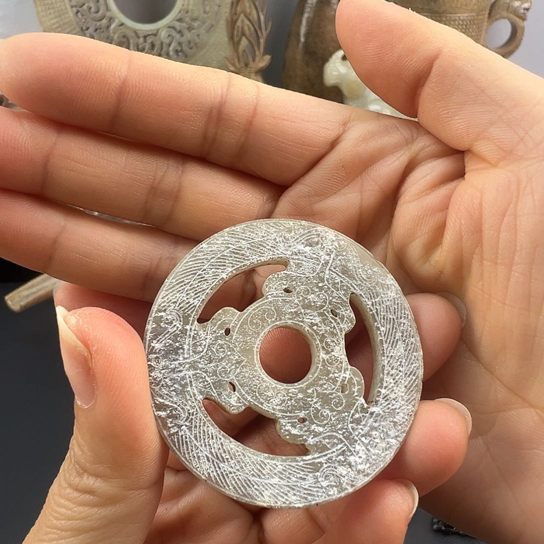 未镶嵌和田玉挂件