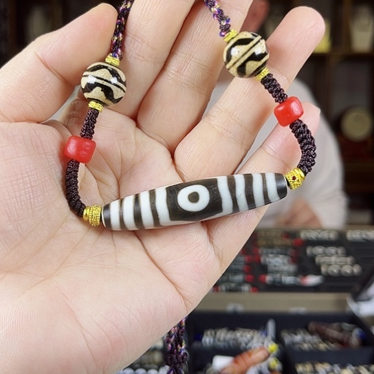 玛瑙/玉髓颈饰合金