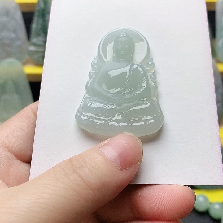 翡翠未镶嵌吊坠(不含链)大日如来