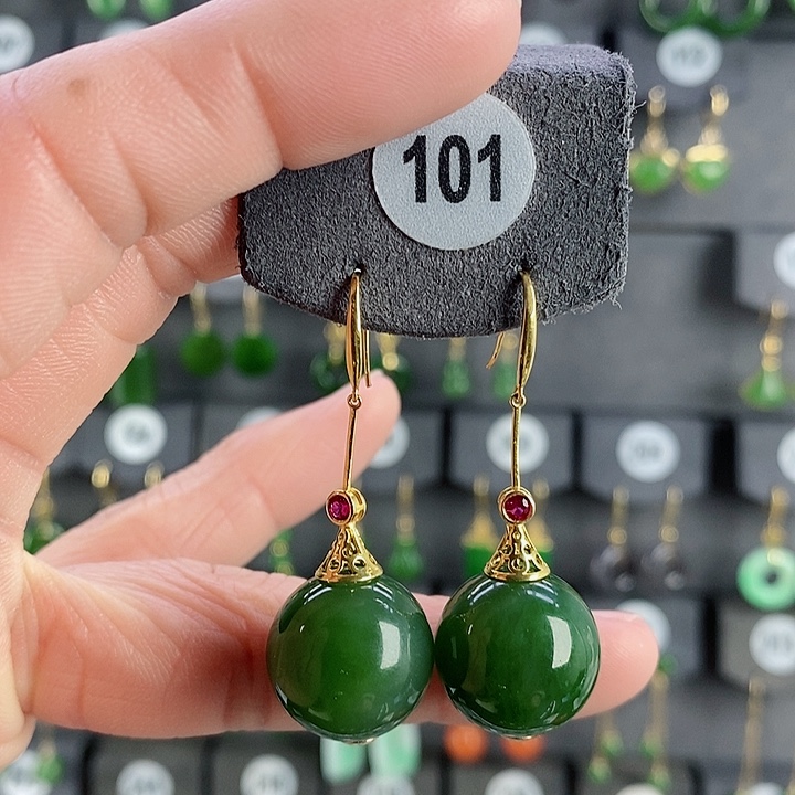 和田玉耳饰18K金镶嵌