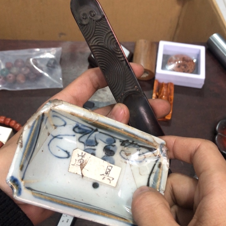 陶瓷孤品单件车里拍