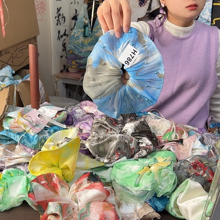 W****786百褶裙发圈不退不换