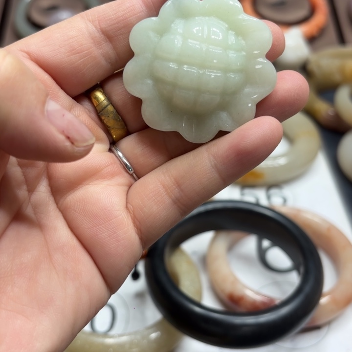 石英岩玉合金颈饰